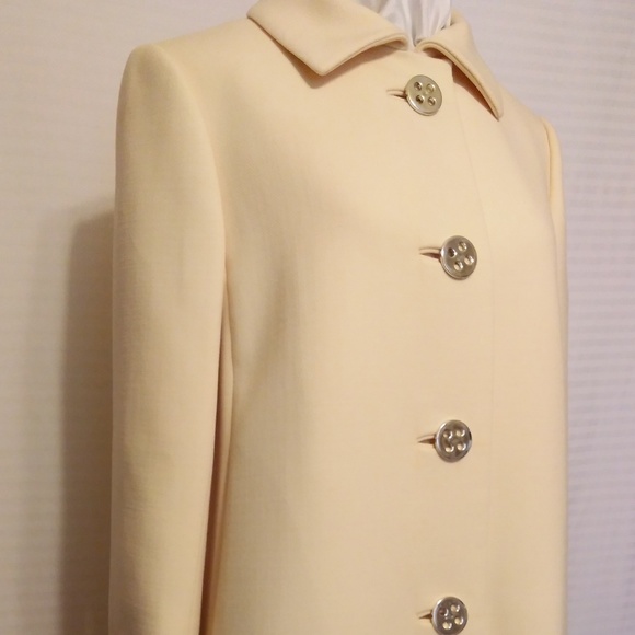 VINTAGE HERBERT GALLANT/TRIANGLE SHOP Jackets & Blazers - VINTAGE YELLOW WOOL LONG COAT PRISTINE!